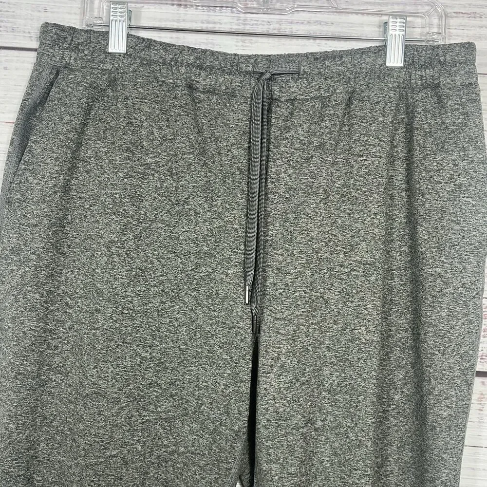Quince Flowknit Performance Joggers Men’s Medium Gray Soft Lounge Athleisure